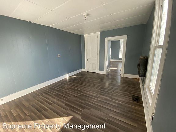 4th image of 529 W Washington St #1