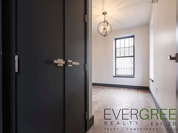 5th image of 370 Throop Ave Floor 4
