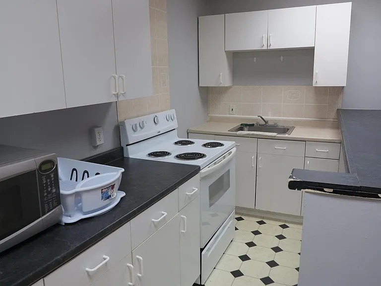 1909 Chestnut St #2 — Photo 11