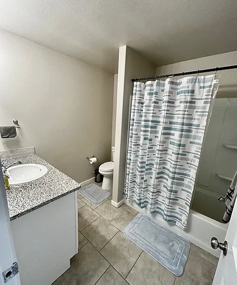 2916 Waverly Ave — Photo 8