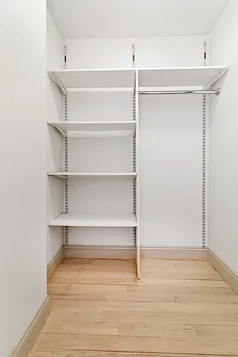 Rented by REAL New York | media 25