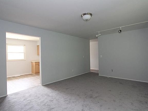 3rd image of 5972 Verdi Dr