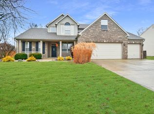 732 Weeping Way Ln, Avon, IN 46123