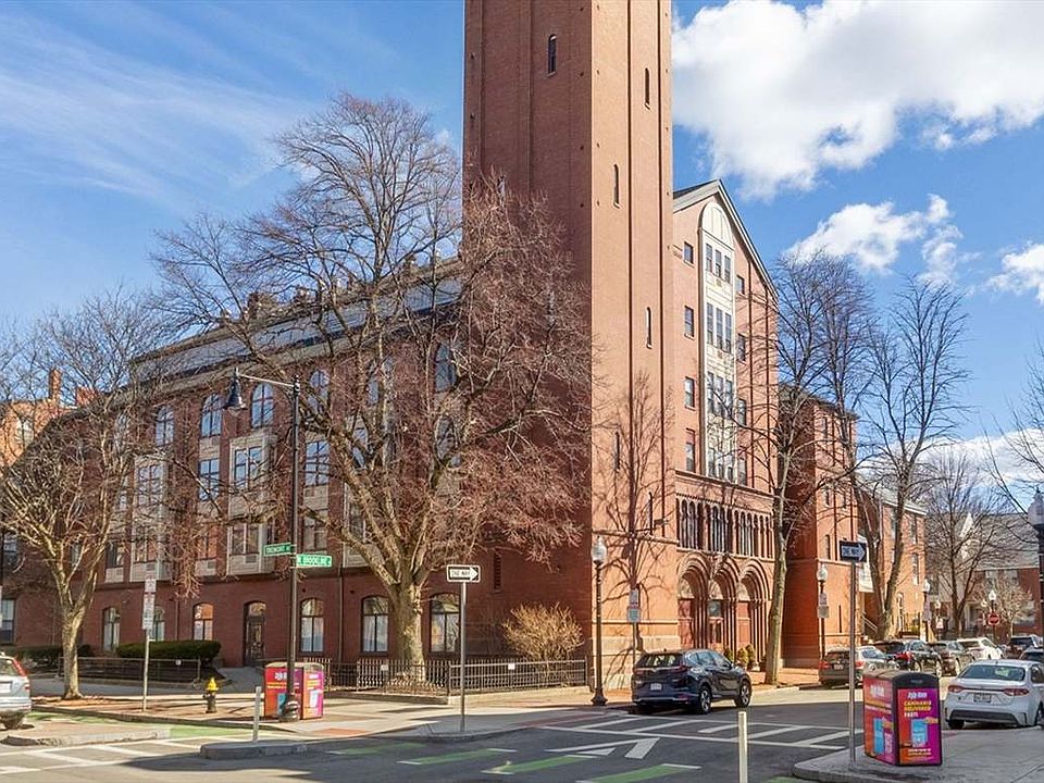 2nd image of 143 W Brookline St APT 205