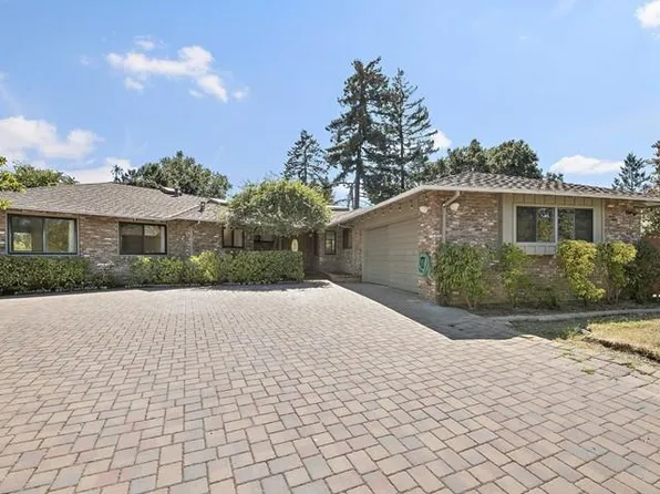 630 Stardust Ln, Los Altos, CA 94024