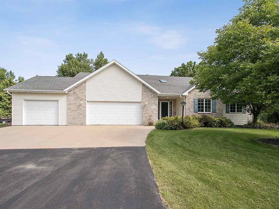 Quite Cul~De~Sac Location.