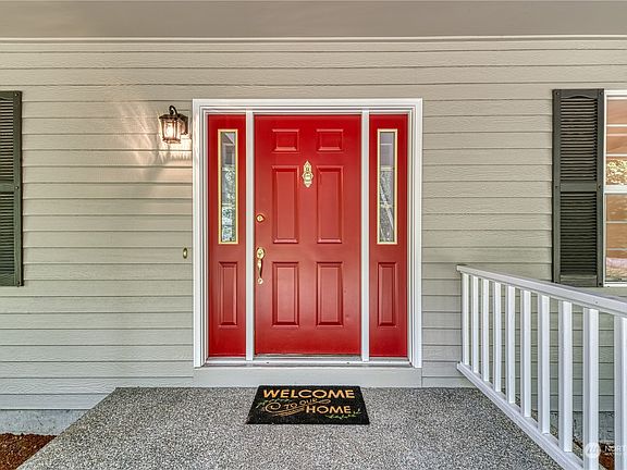 4th image of 1611 England Lane NW