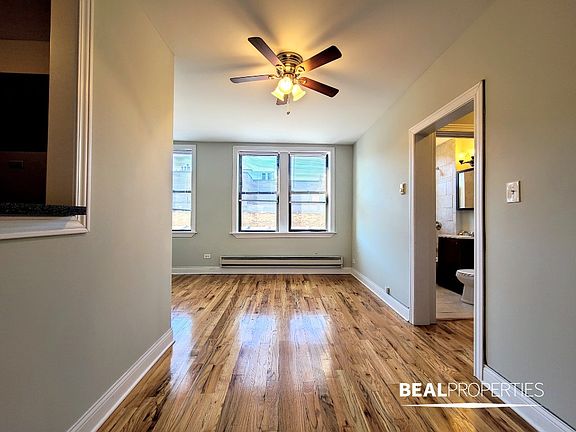 2nd image of 818 W Diversey Ave #818F