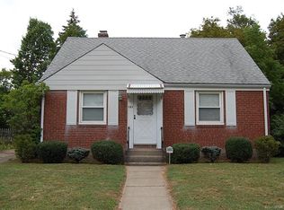 121 Pearl Ave, Hamden, CT 06514