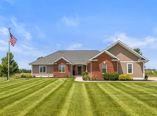724 County Road 2175 N, Champaign, IL 61822