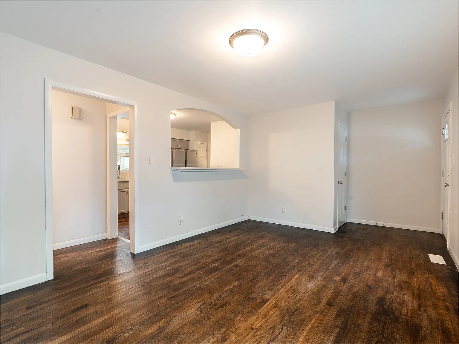 3 bed, 1428 sqft, $2,350 — Photo 4