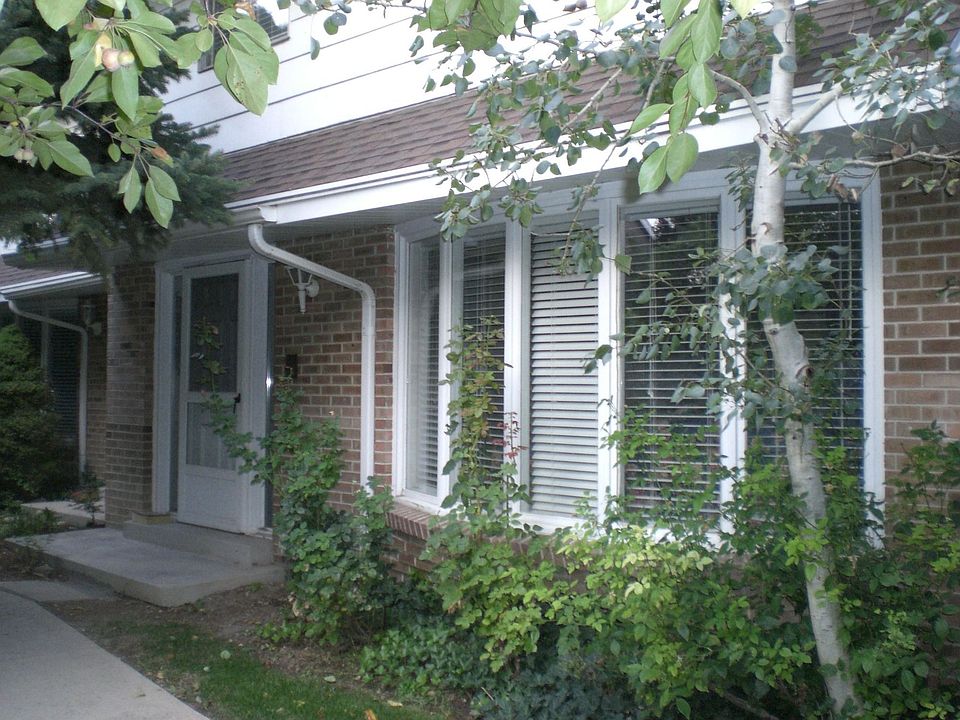 Private Front Entrance