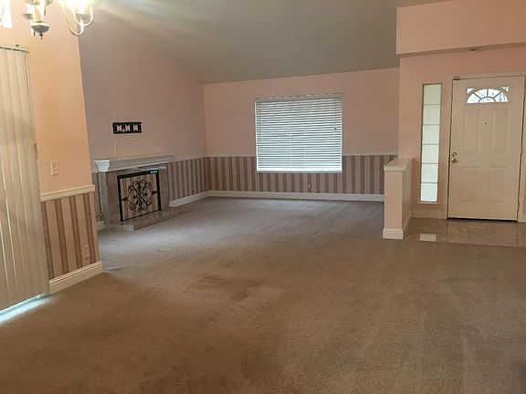 4th image of 755 Alden Glen Dr
