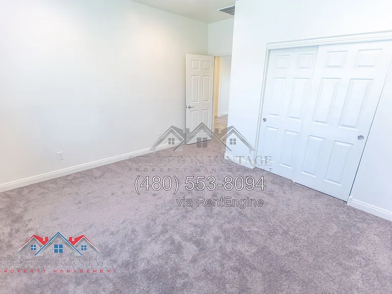 3759 N Astoria Dr — Photo 9