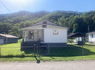 80 Jerry Bottom Rd, Huddy, KY 41535