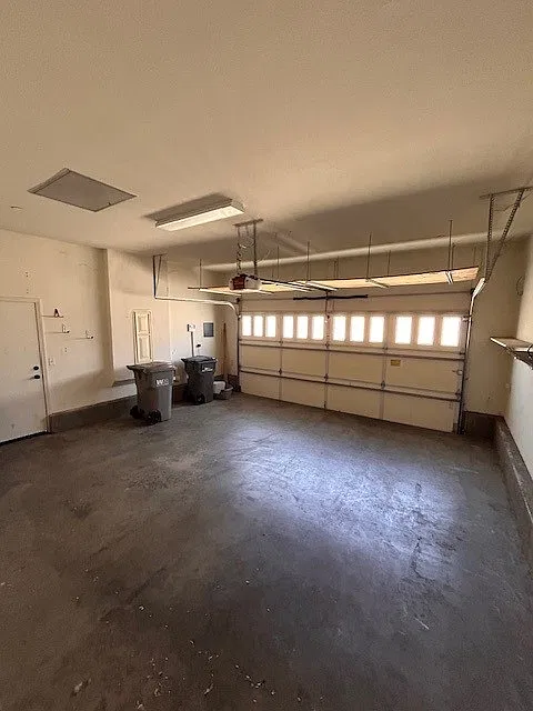 3 bed, 2.5 bath, 1833 sqft, $2,600 — Photo 4