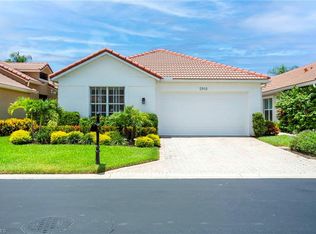 5910 Almaden Dr, Naples, FL 34119