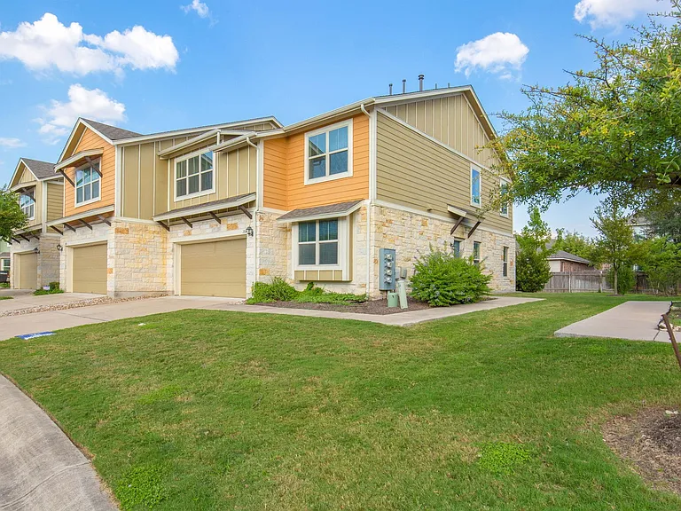 1620 Bryant Dr #2104 — Photo 2