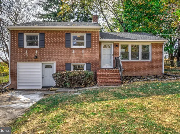 1130 Locust Grove Rd, York, PA 17402