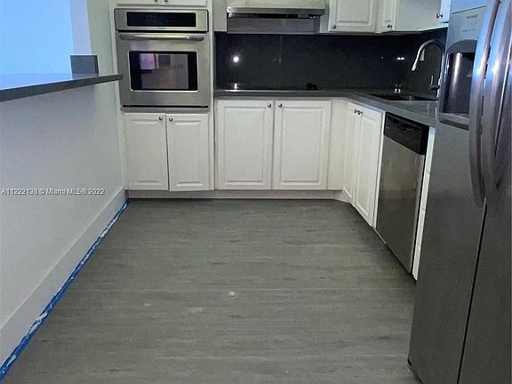 5th image of 19380 Collins Ave APT 1021