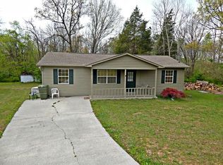 913 Pershing St, Maryville, TN 37801