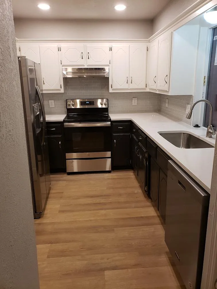 3 bed, 1700 sqft, $1,500 — Photo 3