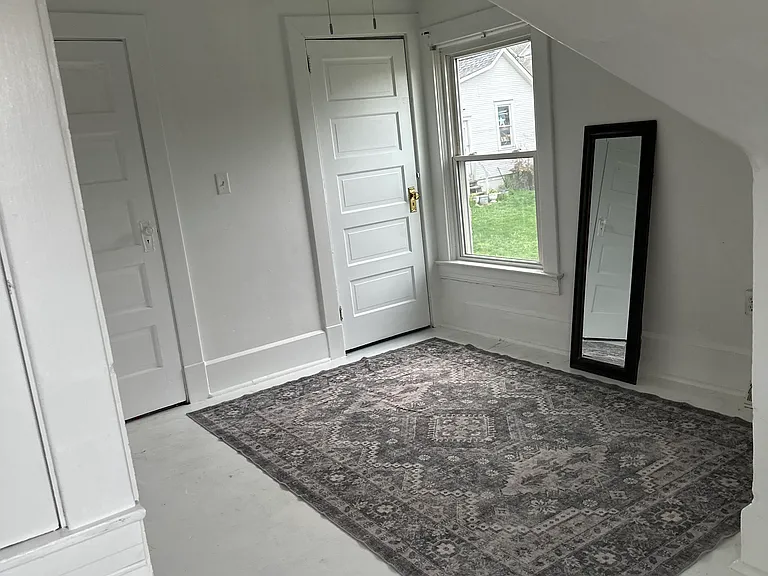 440 Center Ave — Photo 21