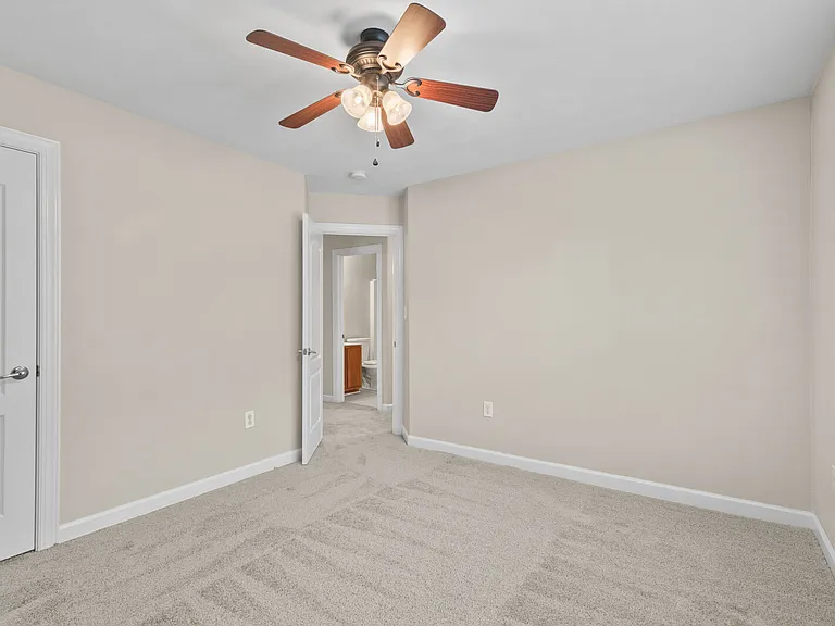 712 Tallahassee Dr — Photo 36