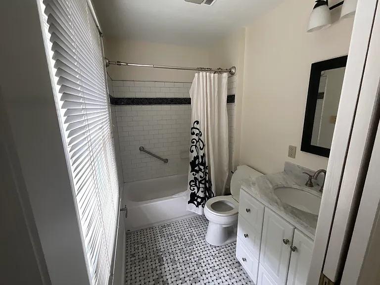 1353 Gray Hawk Rd — Photo 9