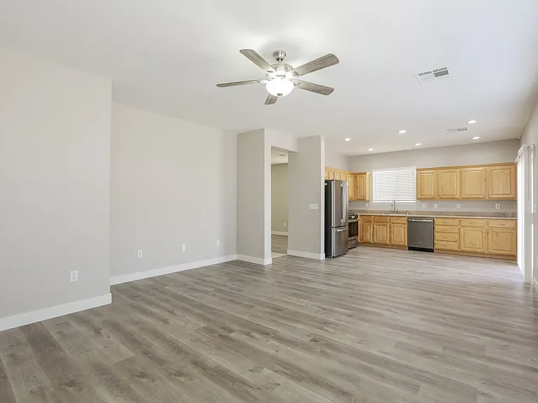 7866 Harp Tree St — Photo 5