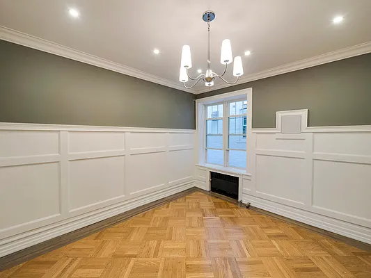 Rented by Bouklis Group | media 19