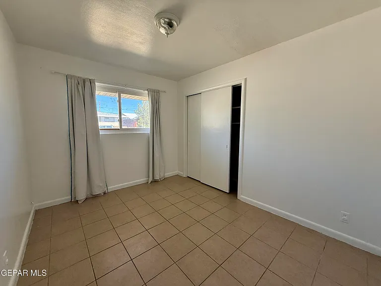 2900 Polk Ave — Photo 14