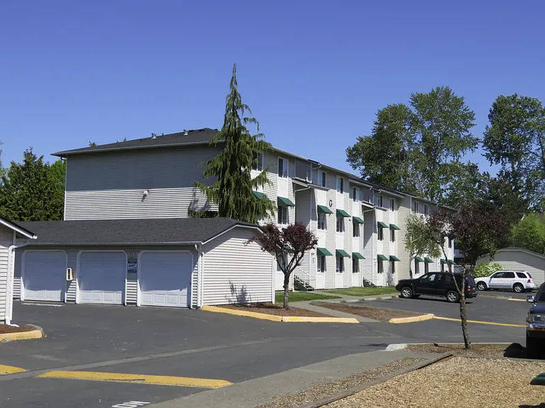 Winterhill Apartments — Photo 4