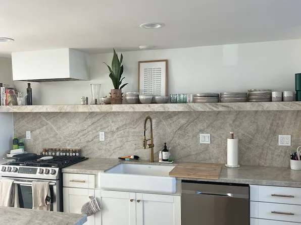 411 Flagship Rd, Newport Beach, CA 92663