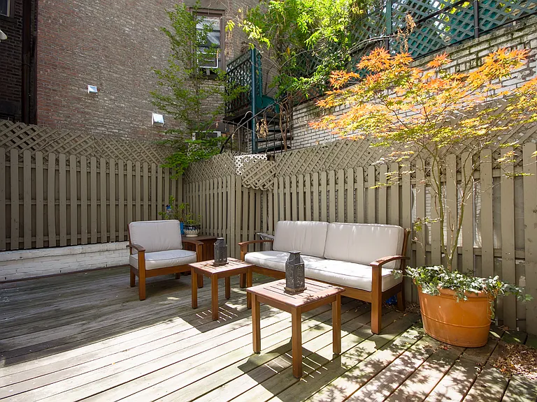 142 W 10th St #2A — Photo 6