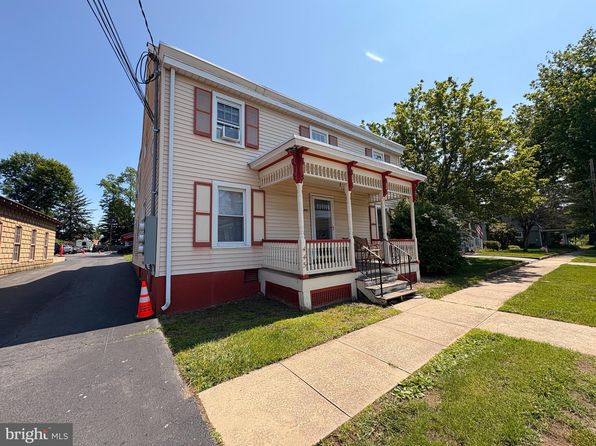 445 Ellisdale Rd