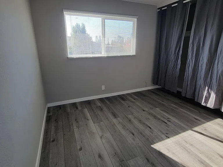 3050 Fruitvale Ave — Photo 6