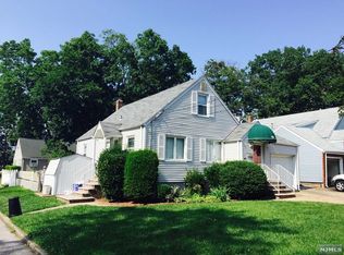 55 Stillman Ave, Bergenfield, NJ