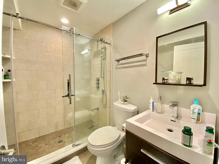 922 N 17th St #26-E — Photo 11