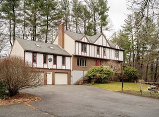 21 Orchard Xing, Andover, MA 01810