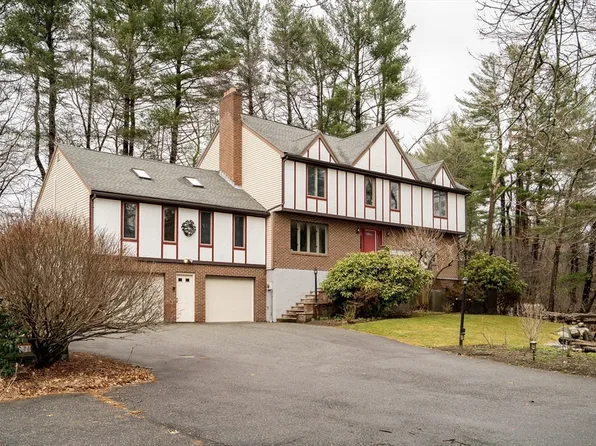 21 Orchard Xing, Andover, MA 01810