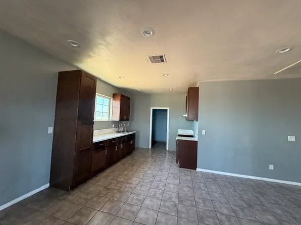 7477 Rattlesnake Rd #2, Phelan, CA 92371