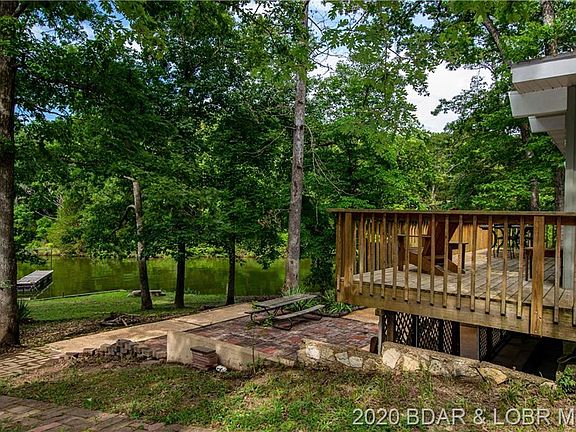 2nd image of 565 Red Oak Ln