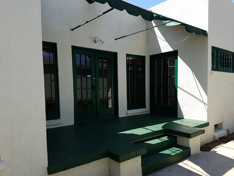 454 S Glassell St — Photo 10