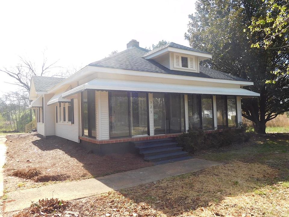 1st image of 323 Robinson Dr