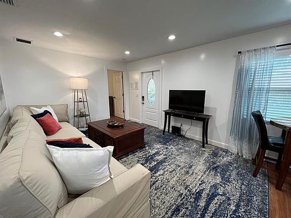 2nd image of 4104 Garden Ave