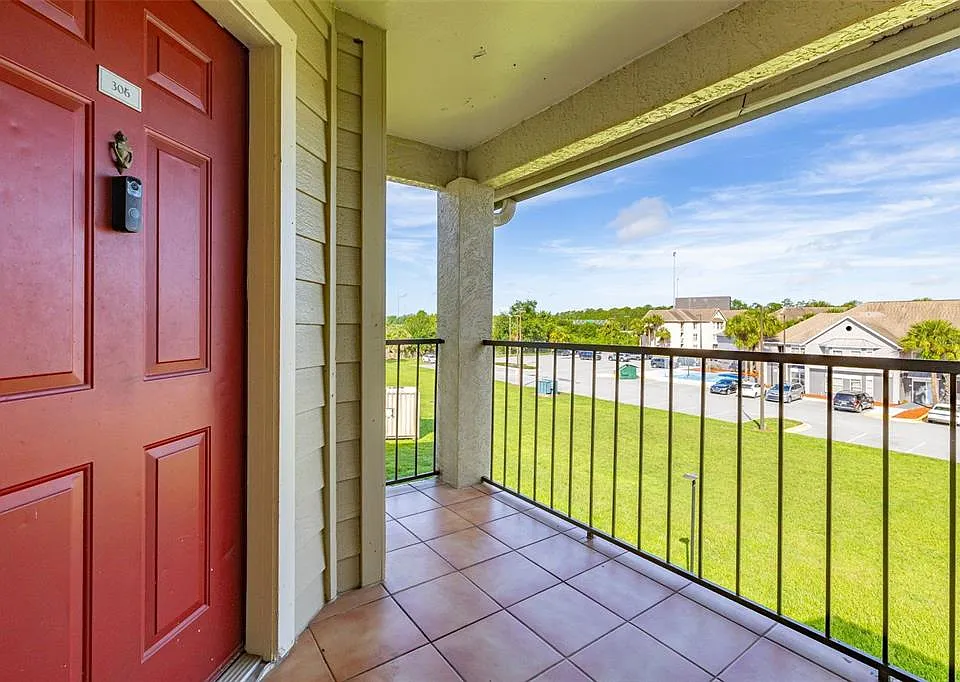 3038 Parkway Blvd #306