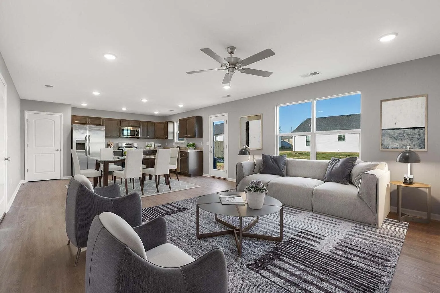 4 bed, 2.5 bath, 1695 sqft, $2,275 — Photo 1