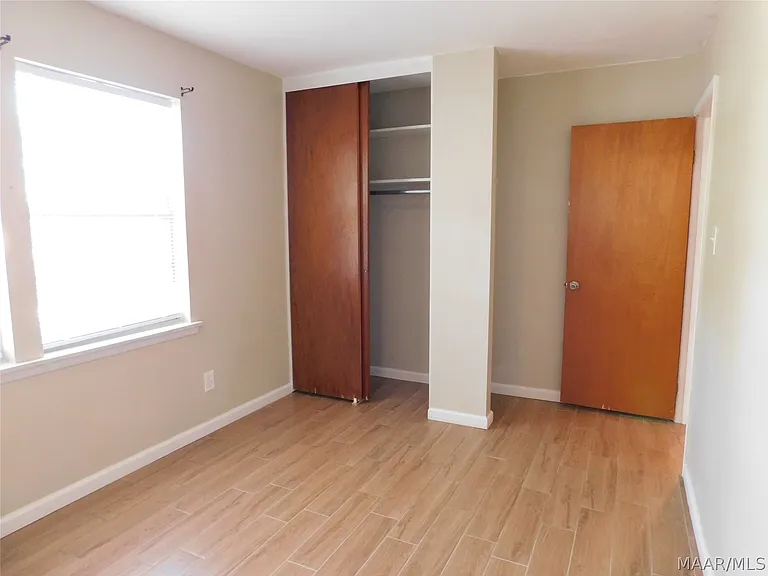 733 Gillespie St — Photo 19