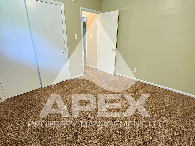 Springdale Apartments — Photo 49